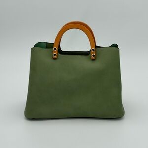 Green Handbag with Wooden Handles